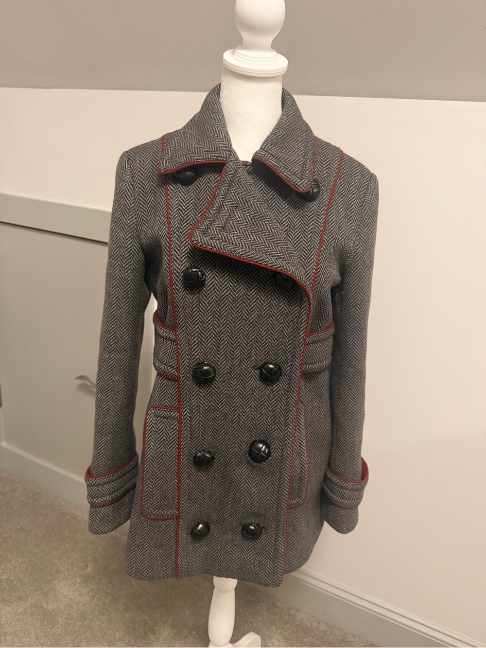 Gucci Herringbone Wool Double Breasted Pea Coat Red Piping Chain Accent Size 42